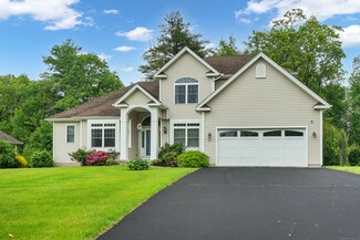 21 Beaudry Ln, Bloomfield, CT 06002