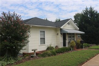 178 Center St, Cramerton, NC 28032
