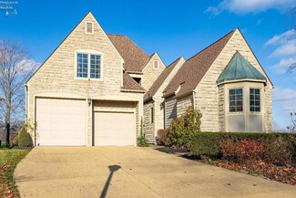 4250 Vilamoura Dr, Avon, OH 44011
