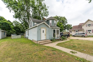 315 W Saint Marys St, Decatur, MI 49045
