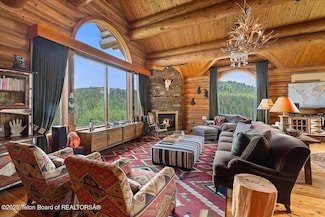 4020 W Bronco Rd, Wilson, WY 83014