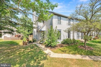 1 Aldridge Ct, Sterling, VA 20165