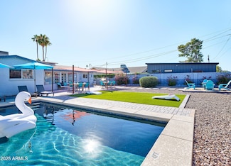 8444 E Piccadilly Rd, Scottsdale, AZ 85251
