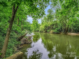 999 Rivercrest Pkwy Unit 28, Rutherfordton, NC 28139