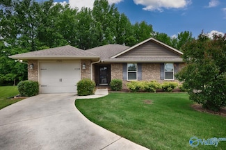 29820 Carriage Creek Cir NW, Harvest, AL 35749