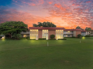 8 Vista Palm Ln Unit 103, Vero Beach, FL 32962