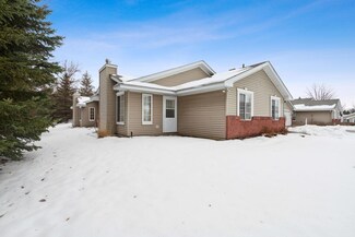 25705 Park Ln, Excelsior, MN 55331