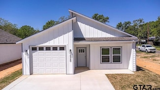 525 N Washington St, Grand Saline, TX 75140