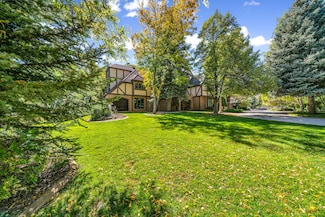 305 Rachel Ln, New Harmony, UT 84757
