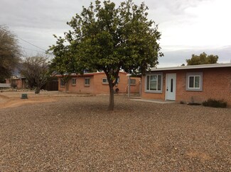 802 N Dodge Blvd, Tucson, AZ 85716