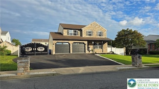 1136 Ashbourne Dr, Reading, PA 19605