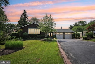 517 Falcon Rd, Norristown, PA 19403