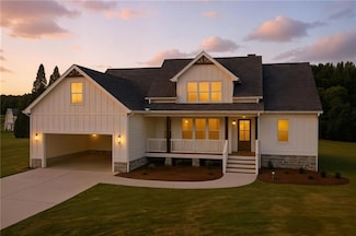 104 Bobwhite Dr, Calhoun, GA 30701