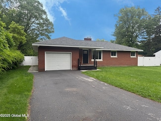 10 Kasper Dr, Albany, NY 12211
