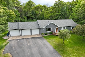 9362 Camilla Ct, Nekoosa, WI 54457