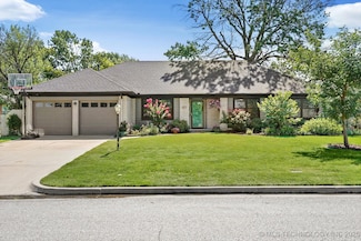 5861 S Hudson Place, Tulsa, OK 74135