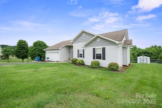 1670 Jamestown Rd, Morganton, NC 28655