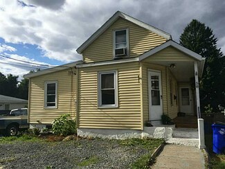 58 Detroit St, Fall River, MA 02721