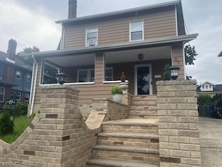 27 Pomona Ave, Newark, NJ 07112