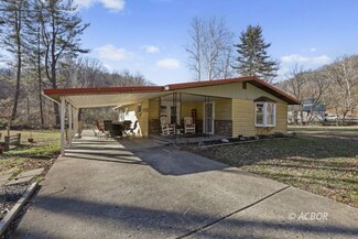 17801 Dorr Run Rd, Nelsonville, OH 45764