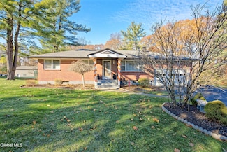 17 Midland Rd, Troy, NY 12180