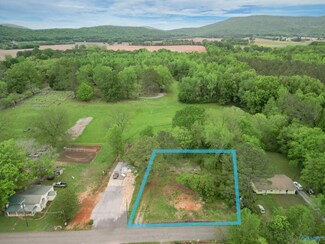 365 Sectionline Rd, Gurley, AL 35748