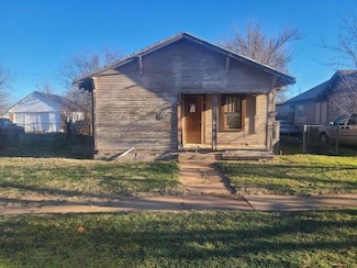 309 E Wharton Ave, Electra, TX 76360