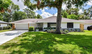 1514 Longacre Dr, Houston, TX 77055