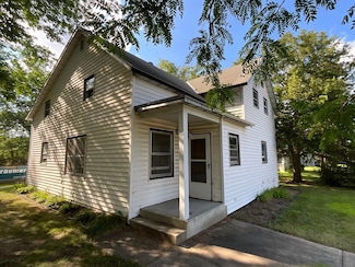 37 1st Ave SE, Saint Joseph, MN 56374