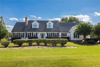 107 Welcome Ln, Pendleton, SC 29670