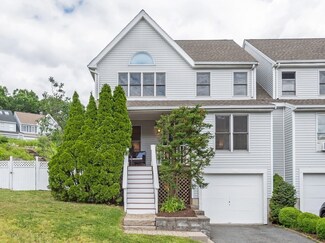 19 Midgley Ln, Worcester, MA 01604