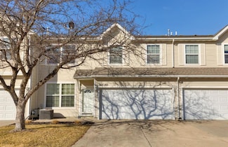 277 S 79th St Unit 102, West Des Moines, IA 50266