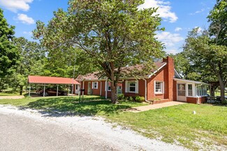 1090 Eva Harbor Rd, Eva, TN 38333