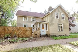 317 Stanley St, Chippewa Falls, WI 54729
