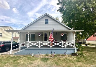 213 S 6th St, Auburn, IL 62615
