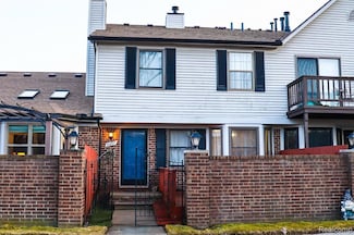 34807 E Marino Ct, New Baltimore, MI 48047