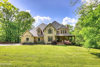 4955 Deer Run Loop, Carthage, MO 64836