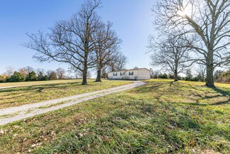4851 S 190th Rd, Halfway, MO 65663