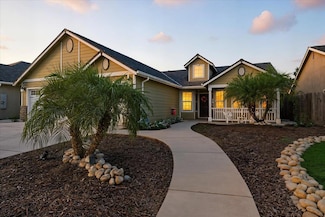 3833 W Vine Ave, Visalia, CA 93291