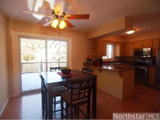 4455 Greenhaven Dr, Vadnais Heights, MN 55127