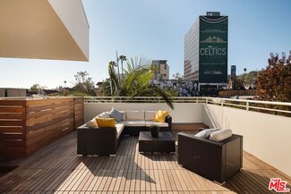 1014 Hilldale Ave, West Hollywood, CA 90069