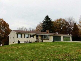 235 Keyes Rd, Honeoye Falls, NY 14472