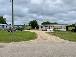 4200 Sunshine Ln, Alvarado, TX 76009