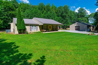144 N Howard Fitch Rd, Kelso, TN 37348
