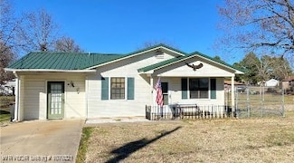 304 Marvin St, Hackett, AR 72937