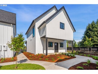 11813 NW 38th Ave Unit G, Vancouver, WA 98685