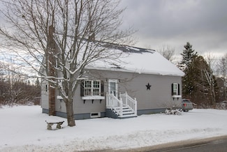 20 Cottage St, Milbridge, ME 04658