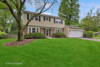 1909 Springside Dr, Naperville, IL 60565