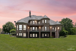 6590 Beech Ln, Libertyville, IL 60048