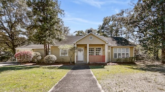 516 College Ave, Defuniak Springs, FL 32435